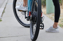Load image into Gallery viewer, Aventon Pace 5 REC Step-Through Ebike